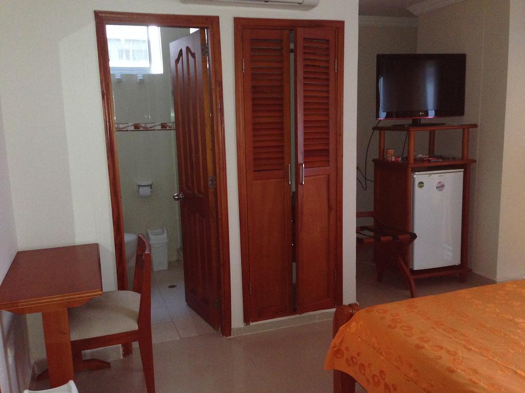 Hotel San Francisco De Asis Santa Marta  Zimmer foto